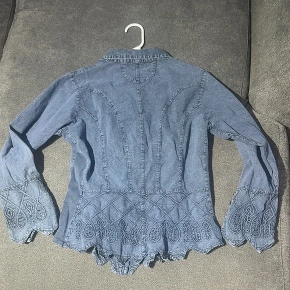 Large 100% Cotton Blue Denim Button-Up Shirt Boho tribal vibes super cute - Picture 15 of 17